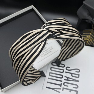 高颅顶发卡发箍女2024时尚新款日常外戴显脸小宽边压发洗脸头箍