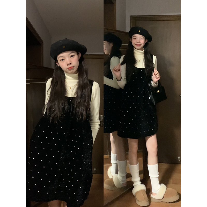 大码胖mm高级感遮肚显瘦丝绒连衣裙套装女背带裙内搭打底衫两件套