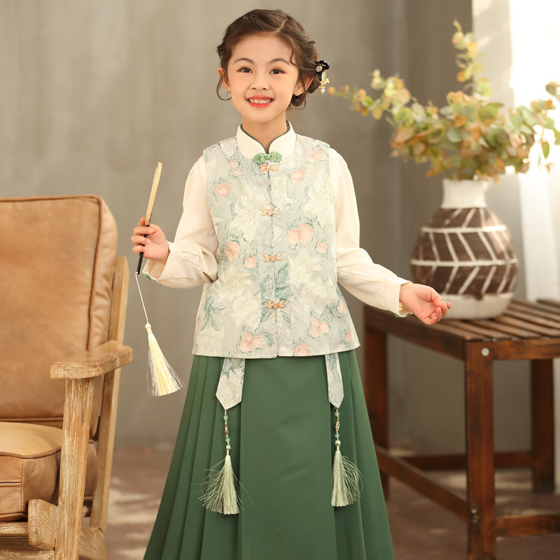儿童汉服2024春季新款中国风复古子母扣马甲内衫三件套汉服马面裙