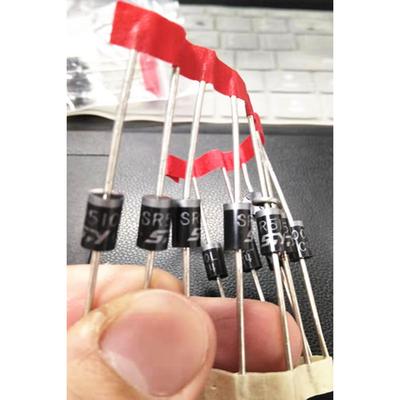 SR5100L 全新 5A100V 肖特基二极管 DO-27 DO-201AD 拍一发5