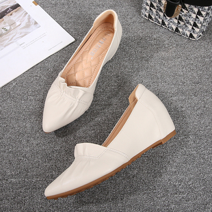 内增高豆豆鞋2021秋季新款皮鞋红色瓢E鞋小码女鞋31 32 33坡跟单