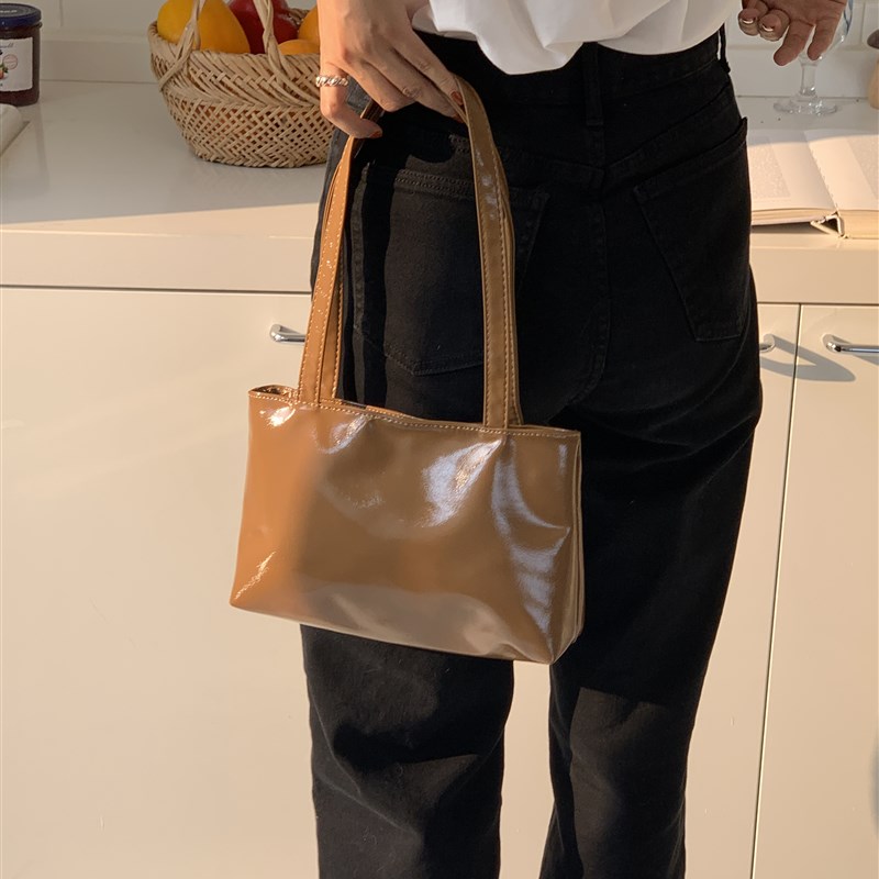 芝士商店~酒红色漆皮腋下包女法式高级J感手拎包包单肩婚包手提包