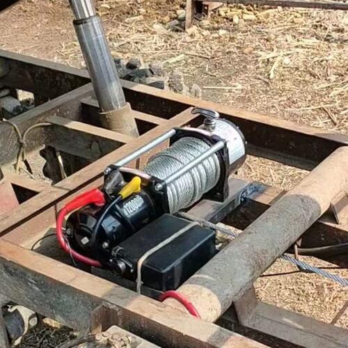 甄选便携式12000磅小型车载电动吊机微型船用绞盘12v24v 电动绞盘