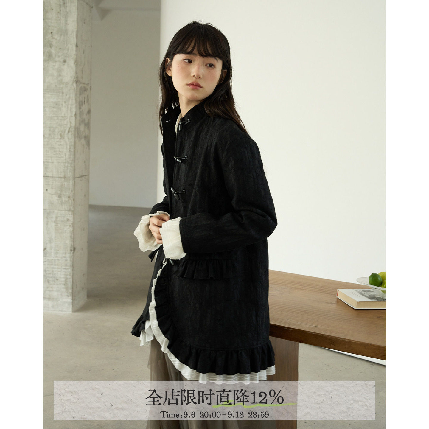 aww 特别的面料·复古宫廷风黑色夹棉外套中长款肌理感秋冬上衣女图片