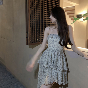 度假沙滩裙 剁椒小姐 油画少女 甜美仙女碎花不规则无袖 收腰洋装