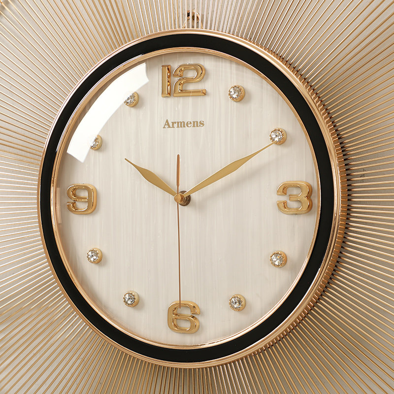 轻奢风装饰挂钟家用墙面装饰挂表客厅创意表挂墙玄关时尚石英壁钟