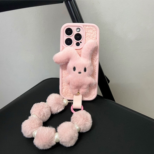 粉色毛绒折耳兔公仔适用苹果16手机壳iPhone17promax新款毛茸茸15plus带挂绳13超火14冬季12可爱粉色11软全包