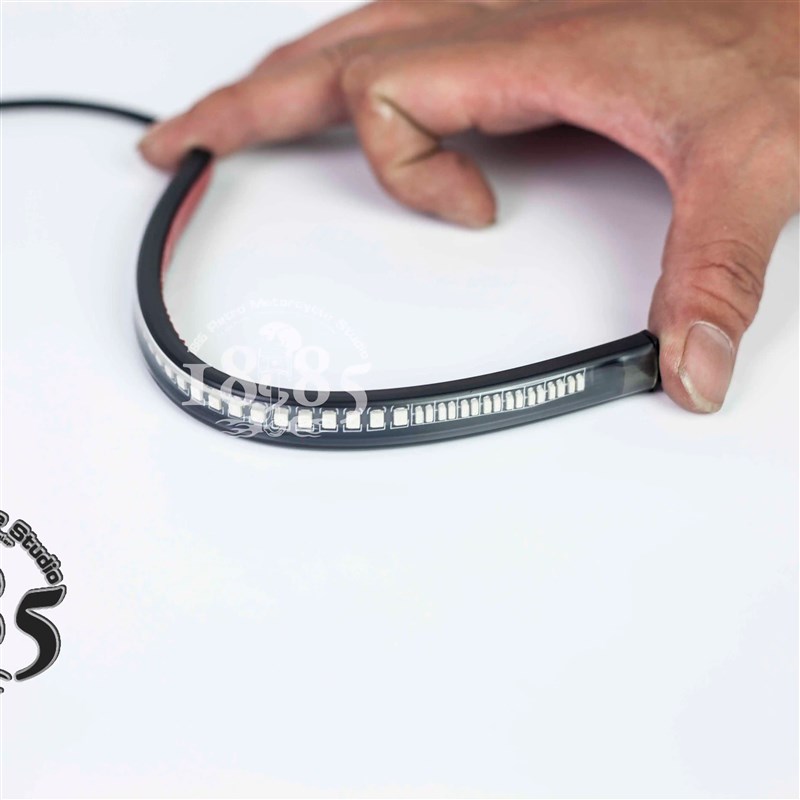 摩托车改装件 复古车LED尾灯转向灯行车灯刹车灯一体灯条软条灯