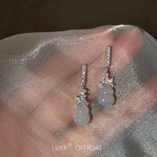 #福禄双全#新中式小葫芦天然白玉髓轻奢镶钻通体纯银质感耳钉耳环