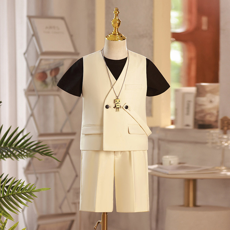 男童礼服2023新款夏季儿童主持人西装套装帅气童模走秀黄马甲潮服