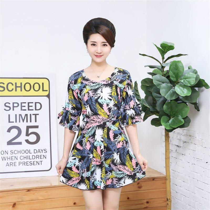 新款泳衣女保守分体加大码中老年温泉裙式遮肚Q平角裤妈妈高级感