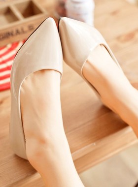 尖头小码31 32 33平底单鞋女浅口瓢鞋船鞋黑色工作鞋V女大码41-43