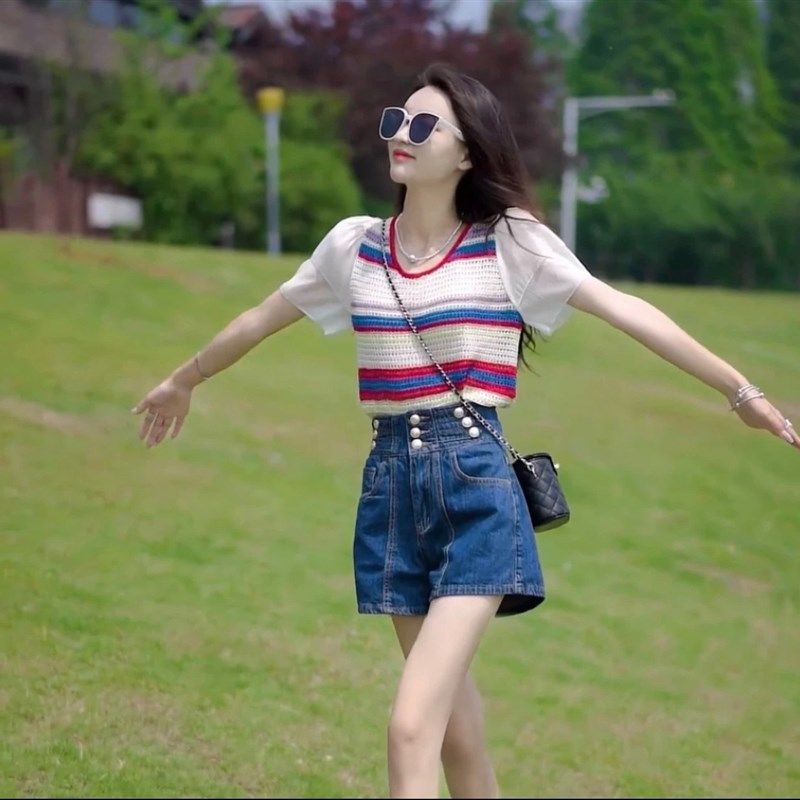 小个子条纹时尚拼接蕾丝袖针织上衣女装夏季高腰百搭牛仔短裤套装