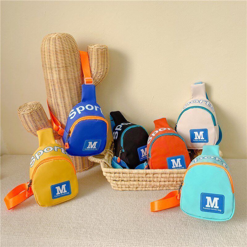 运动儿童包包时尚韩系2024新款迷你宝宝斜挎包潮外出男童轻便背包