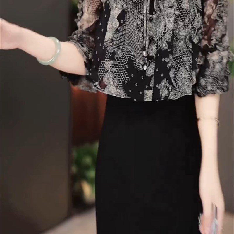 高档气质时尚韩版连衣裙夏季2025新款女装碎花减龄妈妈假两件裙子