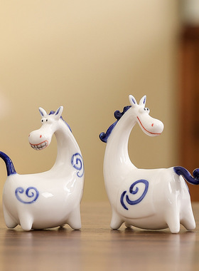 稀缺质感创意陶瓷小马摆件家居可爱动物桌面摆件动物萌宠微景观