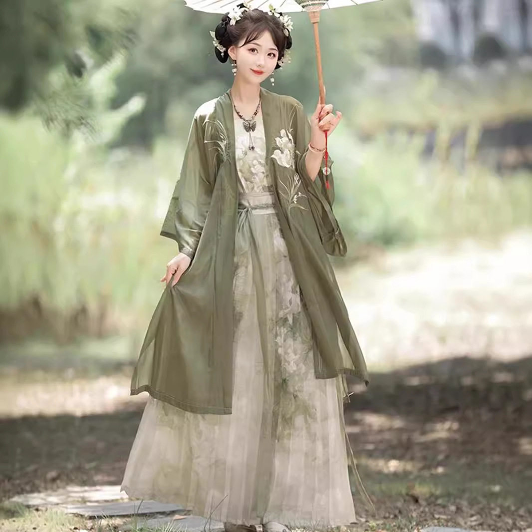 原创宋制汉服女2025新款夏季刺绣汉元素通勤长衫褙子百褶裙日常款