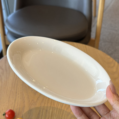 美国TUXTON乳白陶瓷西餐盘