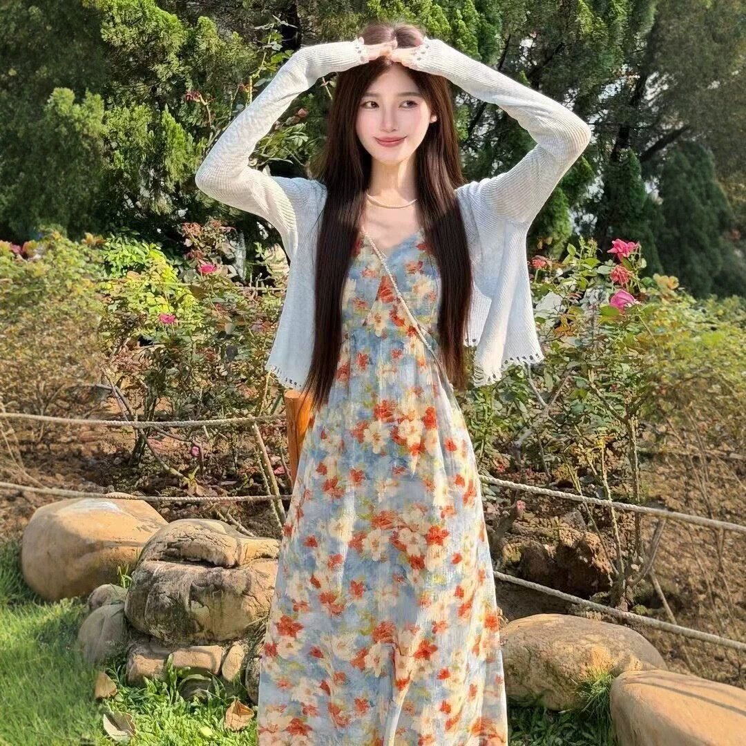The Fold法式时尚油画碎花吊带连衣裙子新款夏季海边度假穿搭绝美