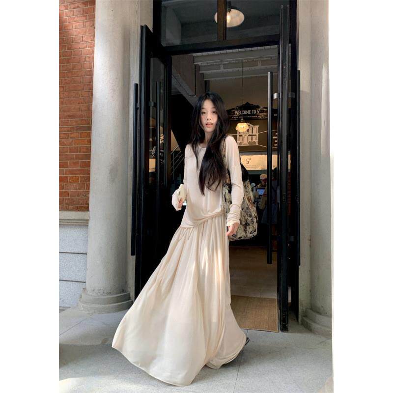 The实拍~秋季 赵露思同款淑女露肩长袖T恤上衣高腰半身裙两件套装
