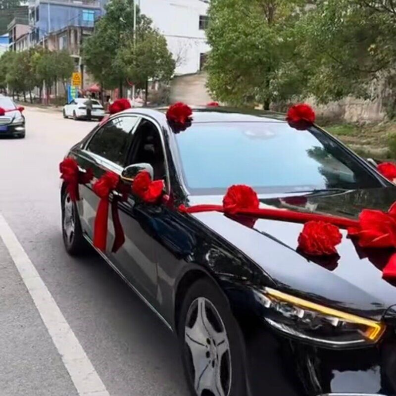 高档豪华结婚主婚车绸缎布大红花花球接亲头车陪嫁车红绣球红绸布
