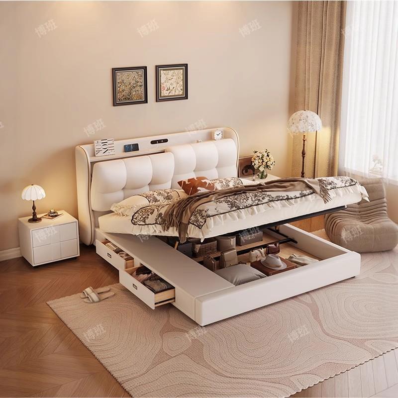 新款皮床现代简约主卧室高端大气1米8实木软包1.5奶油风双人大床