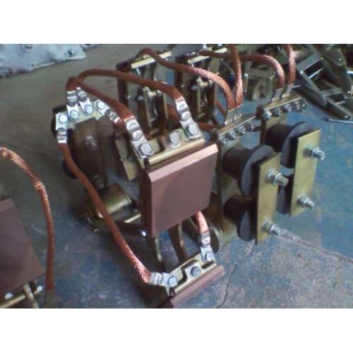 石墨集电器 PB-31双电刷侧装集电器 浦帮1500A滑触器