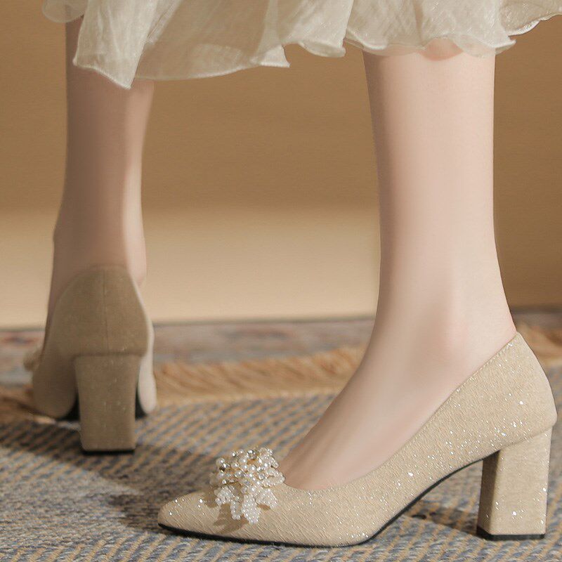 粗跟婚礼高跟鞋爆闪婚宴鞋水晶花朵2024新款单鞋女大码婚鞋脚胖宽