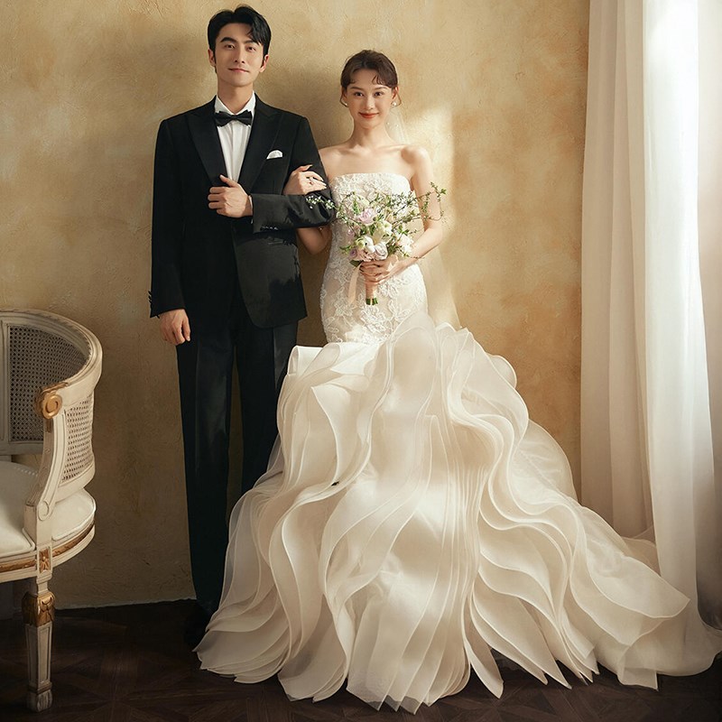 影楼拍照主题服装抹胸蕾丝鱼尾油画复古简约轻奢摄影写真婚纱礼服