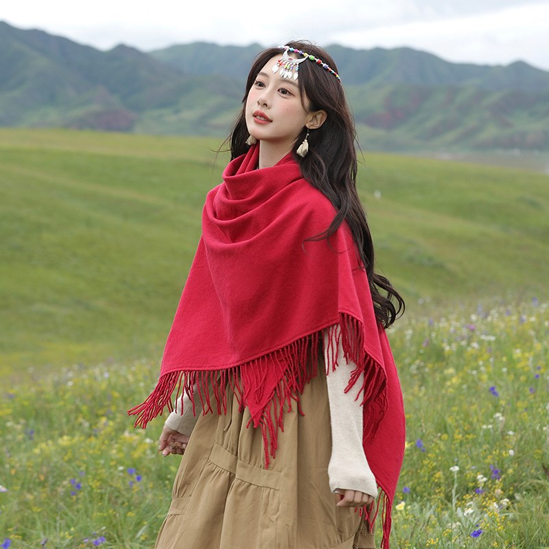 红色围巾披肩女两用流苏三角巾外搭云南丽江旅游拍照穿搭民族风