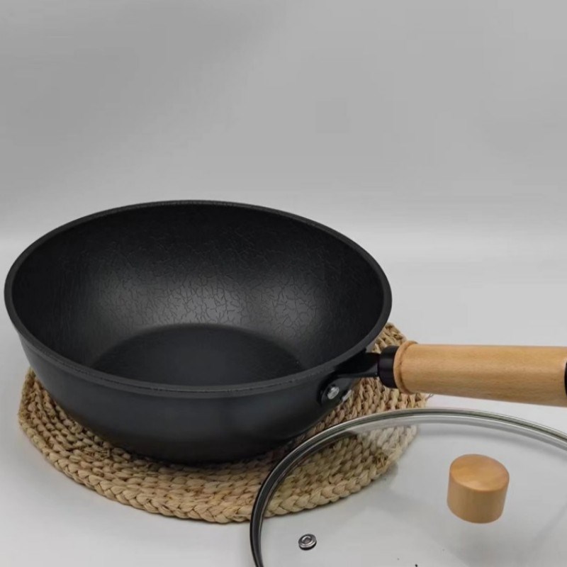 日式精铁炒菜锅加厚加深物理不沾小炒锅平底辅食铁锅无涂层电磁炉