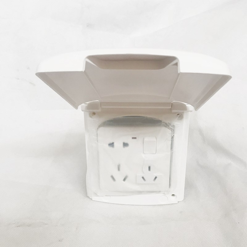 房车市电接线盒 拖车拖挂改装配件 外接电源 220V电源插头插座盒