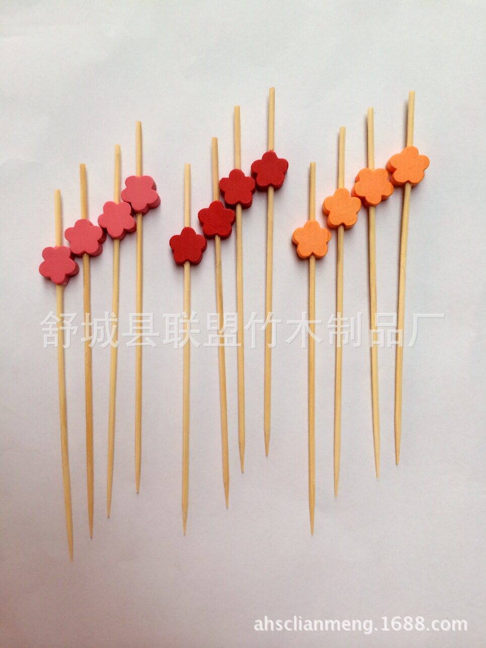 厂家直销多色各式梅花珠串花结串水果签竹制工艺品