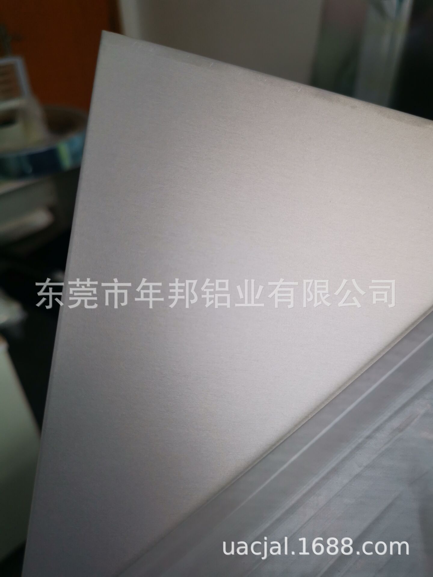 喷砂铝卷，喷砂铝带，喷砂铝板，铝带连续卷对卷喷砂