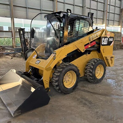 卡特 246D多功能滑移装载机Caterpillar 246D skid steer loader
