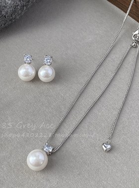 施家真多麻灰色戴妃款单颗珍珠吊坠项链女轻奢高级感毛衣链脖颈链