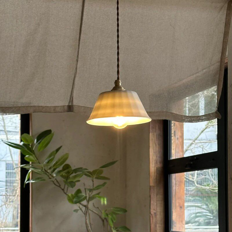 日系陶瓷小吊灯覆古黄铜北欧日式饭厅厨房吧台民宿床头咖啡店茶室,家装灯饰光源,床头/玄关/吧台/过道吊灯,淘宝优惠券,粉丝福利购,淘宝优惠卷