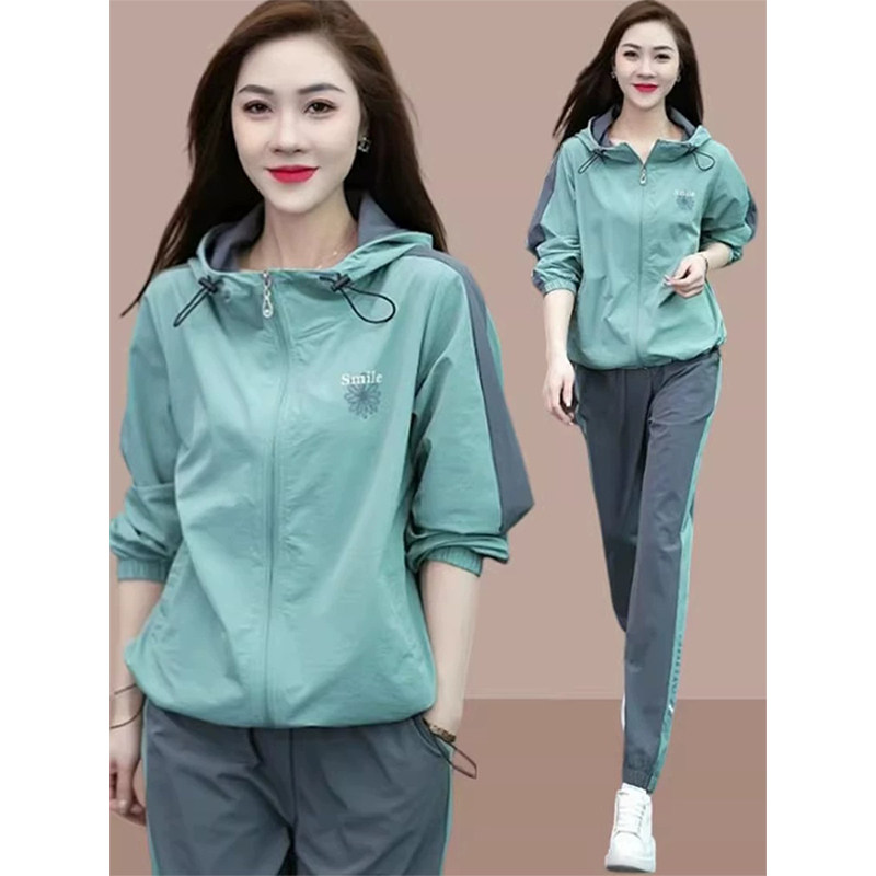 大码宽松运动服套装2024新款女装春秋小个子翻领卫衣阔腿裤两件套
