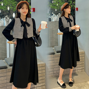 2023新款孕妇春装套装时尚款春秋款马甲上衣女两件套连衣裙中长款