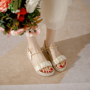 凉鞋女平底2023年夏季新款软底仙女D风一字带时尚外穿厚底小码323