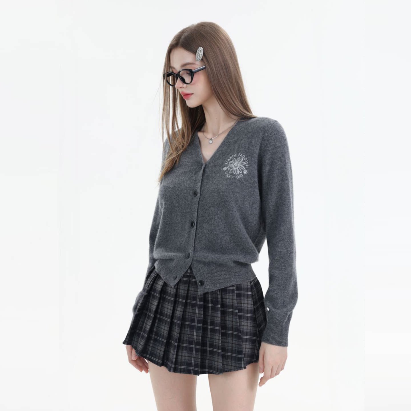 Mardi慵懒风羊毛针织开衫25秋新款轻奢刺绣女士休闲上衣毛衣外套