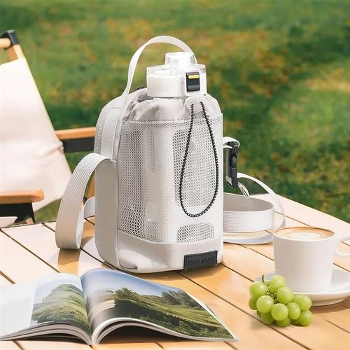 旅行可携式水杯套饮料矿泉水保温杯收纳包M户外斜挎揹包加装水杯
