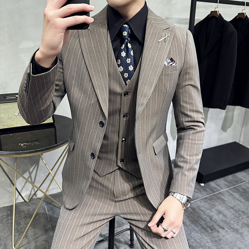 春秋季男式韩版修身条纹西服套装加大码时尚西装三件套新郎礼服潮