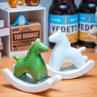 童年摇摇椅木马绿马吉祥摆件家居客F厅办公室装饰桌面陶瓷工艺品