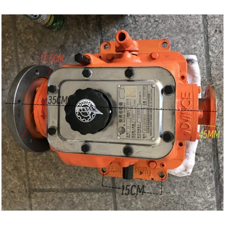 0.6型船用变速箱船用齿轮箱青州兴宇船用齿轮箱型号0.6减速比3: