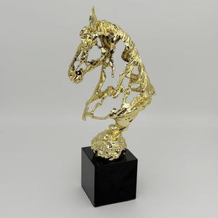 现代简约金属马到成功摆件客厅餐厅柜电视柜房间家居玄关装 饰品