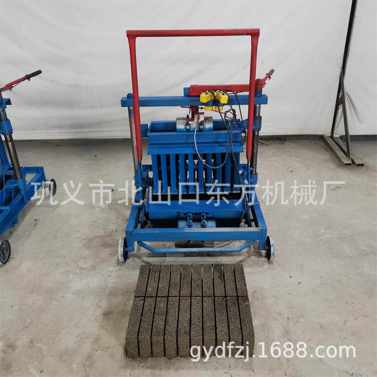小型移动打240-115-53标砖单相电水泥免烧制砖机压砖机模具可做