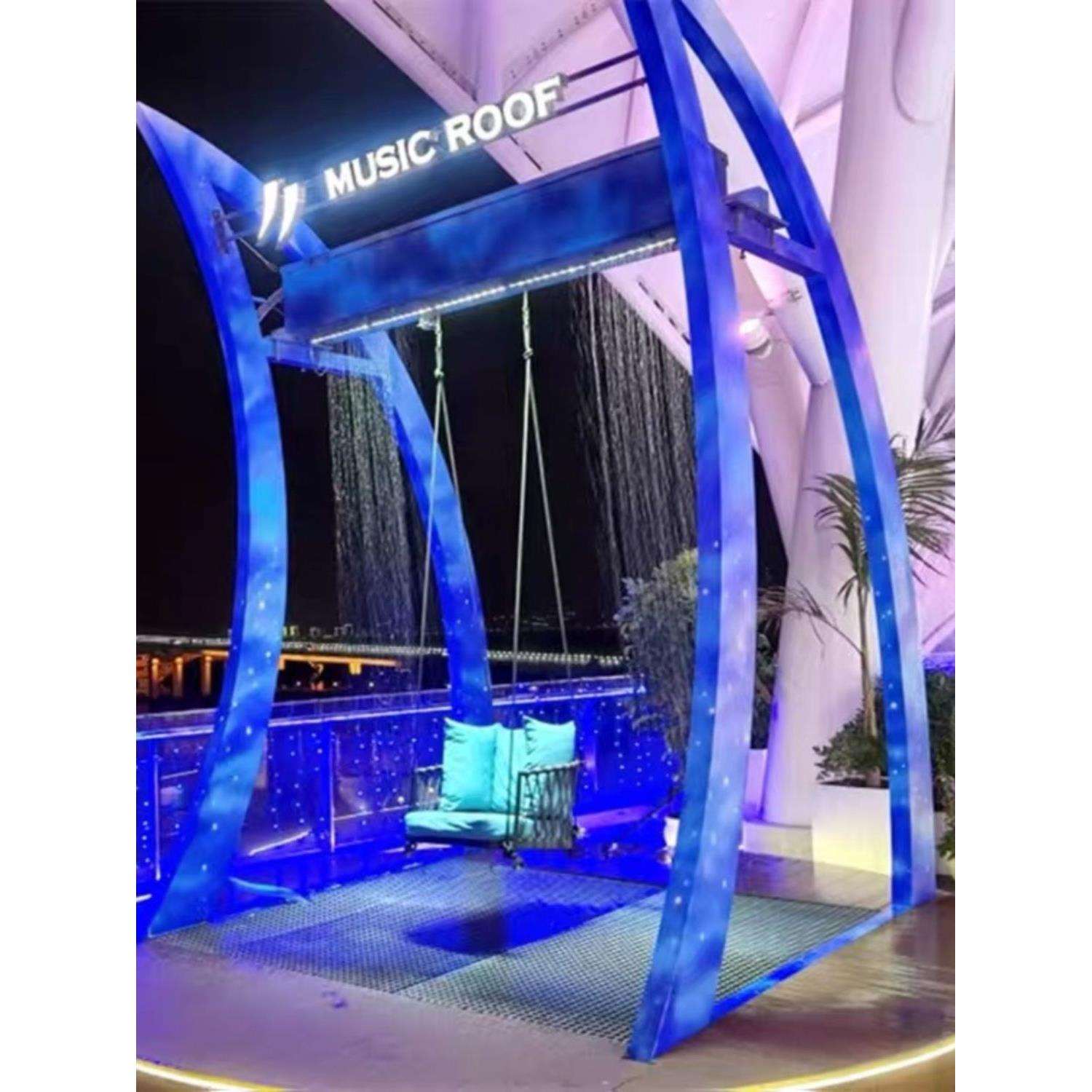 雨幕秋千大型发光公园水幕装置景区互动循环水帘流水秋千彩色秋千