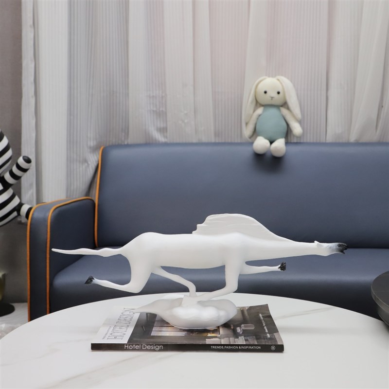 现代简约创意祥云马树脂摆件办公室餐厅卧室客厅书房玄关家居装饰