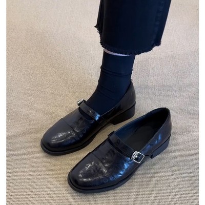 2025款复古极简风圆头加绒小皮鞋